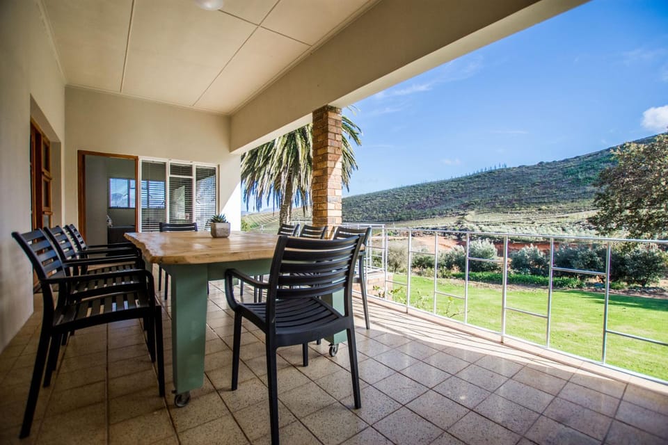 Patio, Natural landscape, Dining area, Mountain view