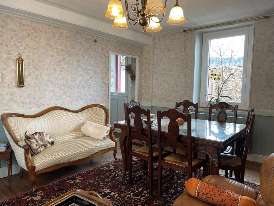 Maison familiale avec clim et wifi au cœur de la Montagne Bourbonnaise - FR-1-489-277 House in Auvergne-Rhône-Alpes