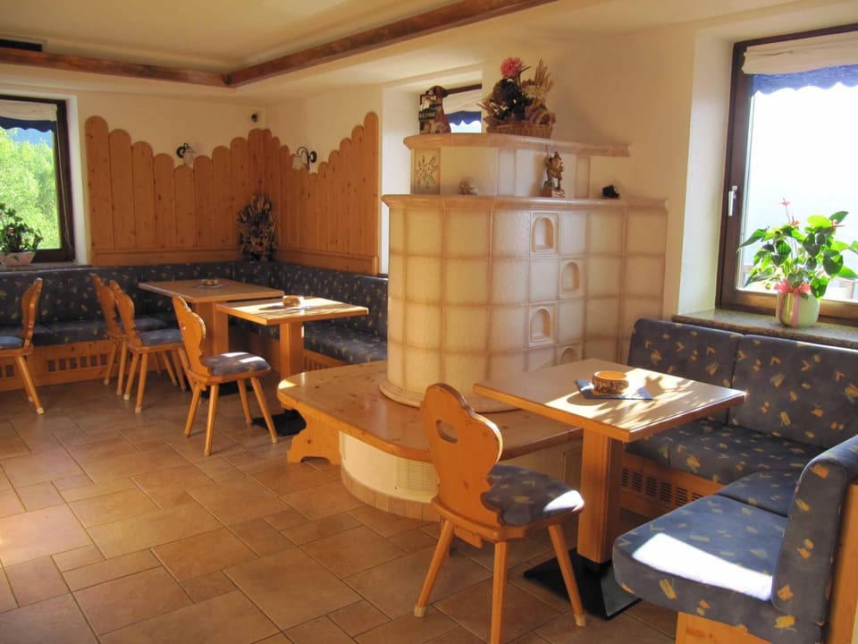 Lounge or bar