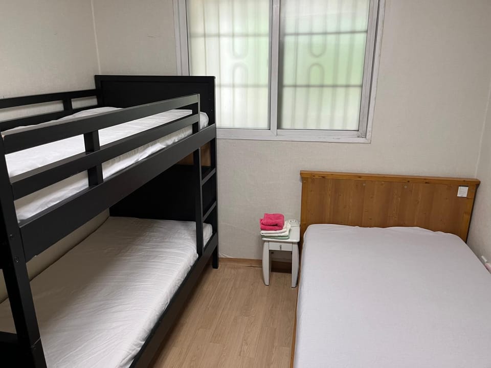 bunk bed