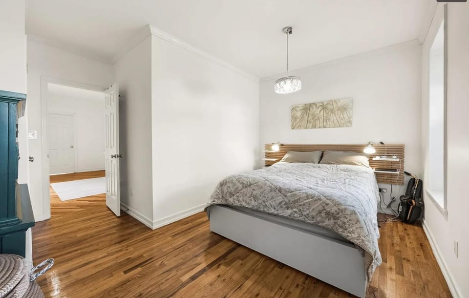 Historic 1869 Brownstone 15 min to NYC downtown Apartment in Jersey City