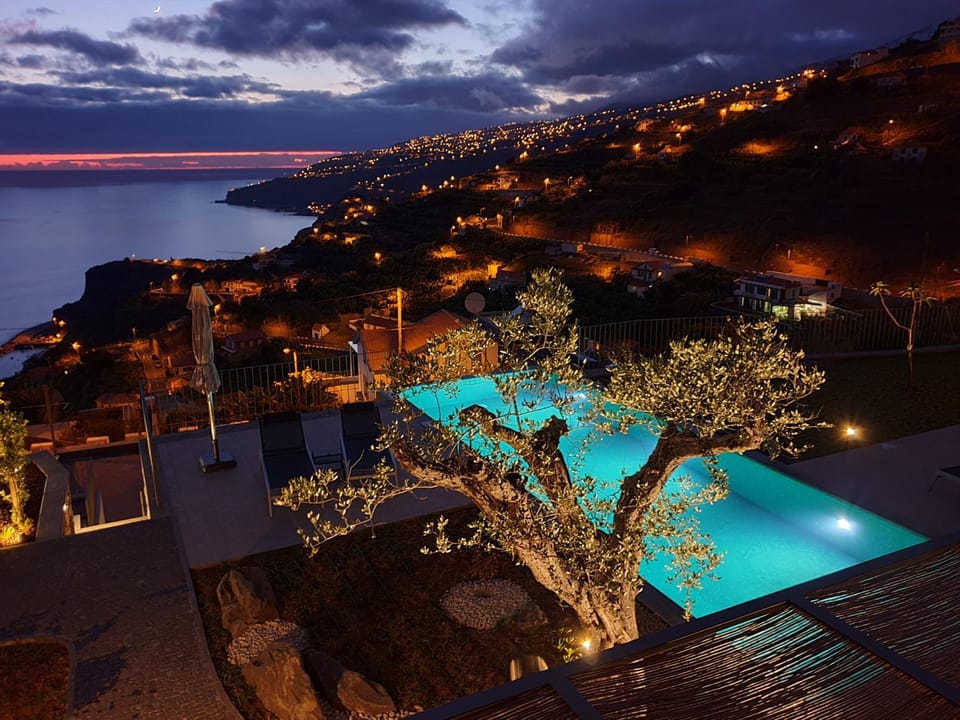 Night, Natural landscape, Mountain view, Pool view, Sea view