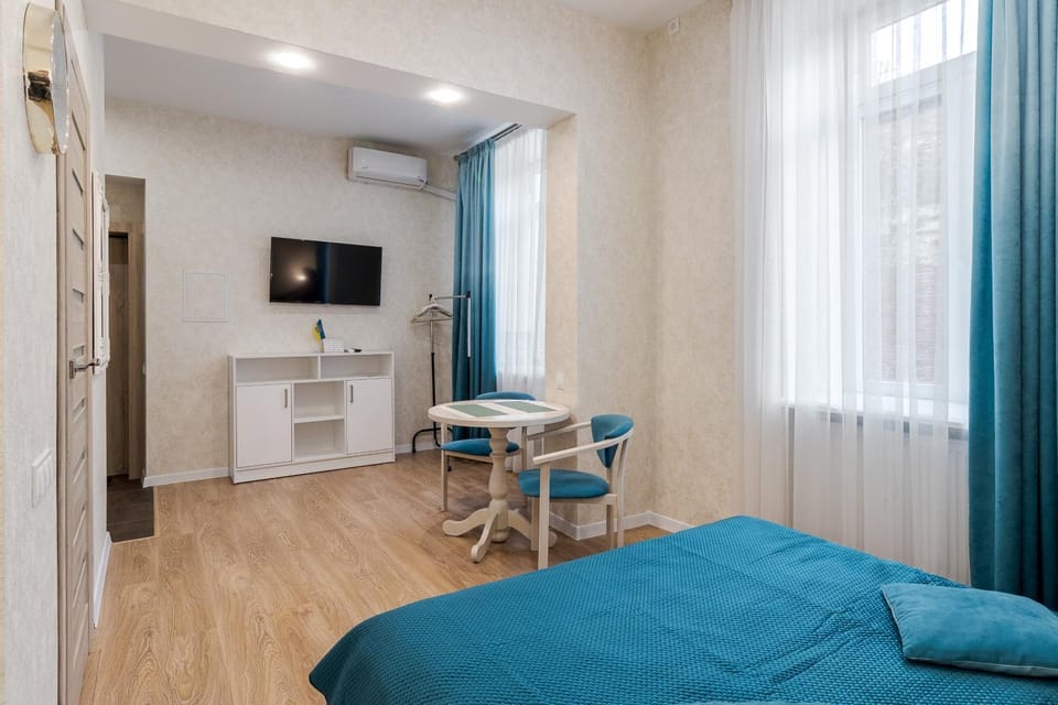 TV and multimedia, Dining area, air conditioner