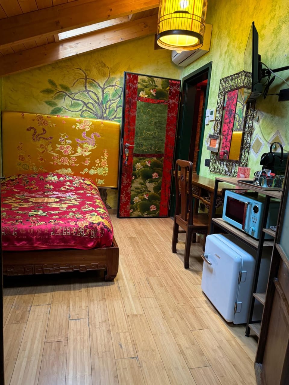 Bed, TV and multimedia, Photo of the whole room, Bedroom, minibar