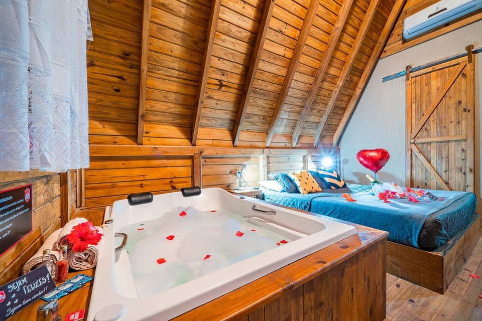 Hot Tub, Bath