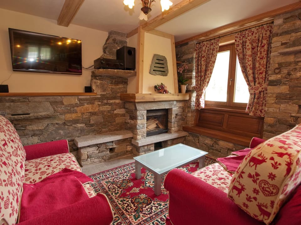Communal lounge/ TV room, Living room, Lounge or bar, Seating area, Internal: Not applicable to any particular room