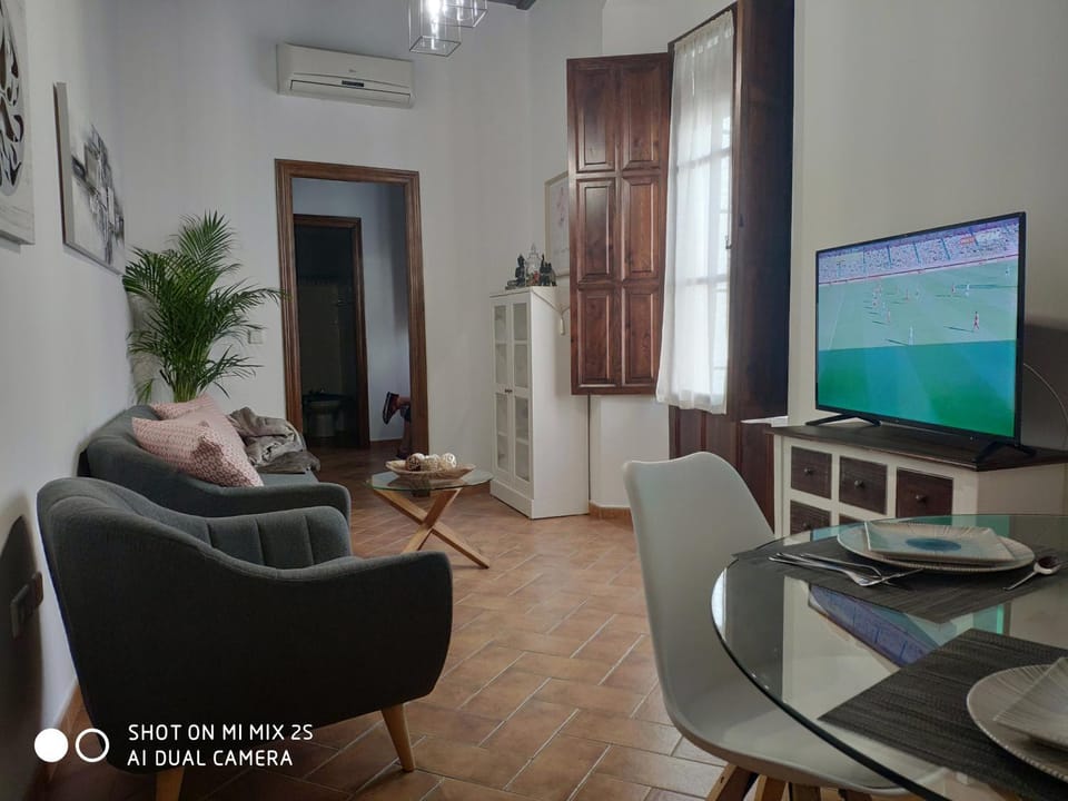 TV and multimedia, Living room, Seating area