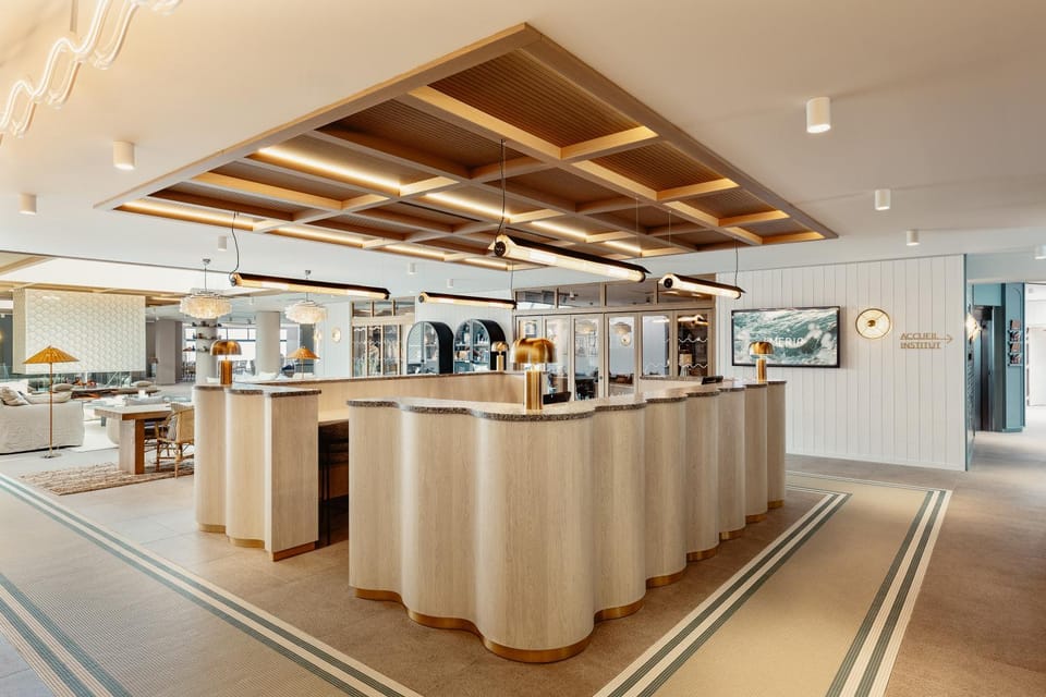 Property building, Lobby or reception