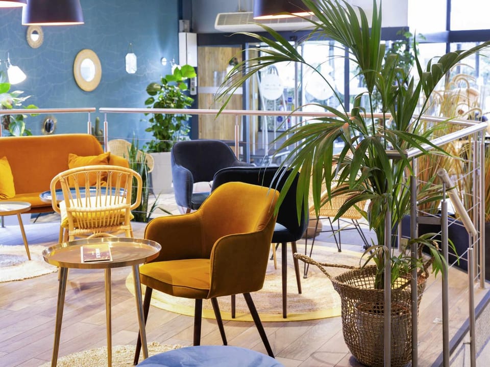 Lounge or bar