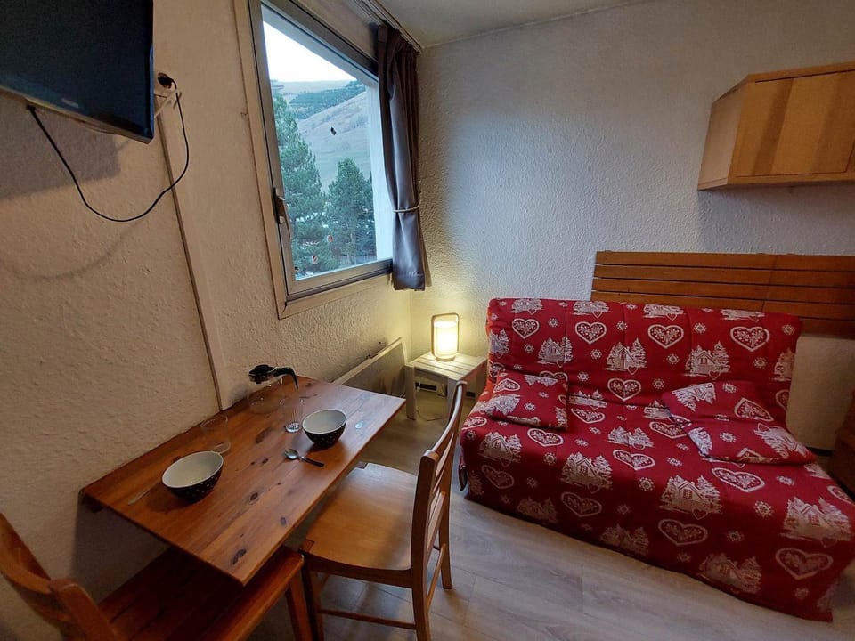 Studette cosy pour 2 au pied des pistes - FR-1-516-91 Apartment in Les Deux Alpes