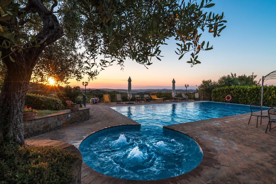 Swimming pool, Swimming pool
