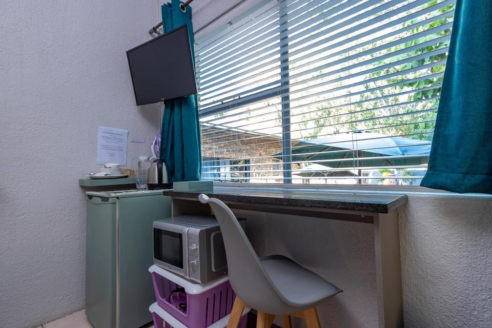 TV and multimedia, Kitchen or kitchenette