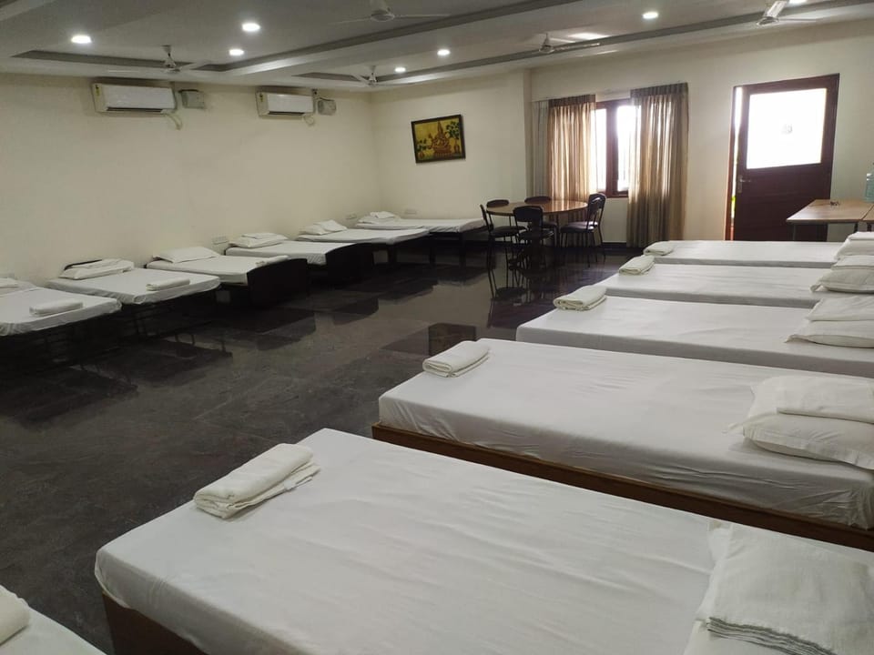 BAY INN Hotel in Tamil Nadu