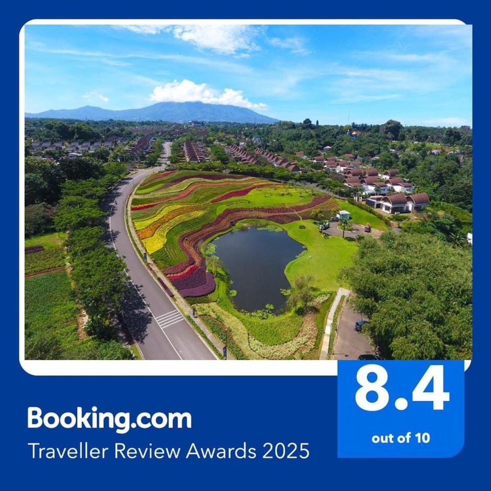 Vimala Hills Resort Cozy Villa Puncak Gadog Bogor Villa in West Java