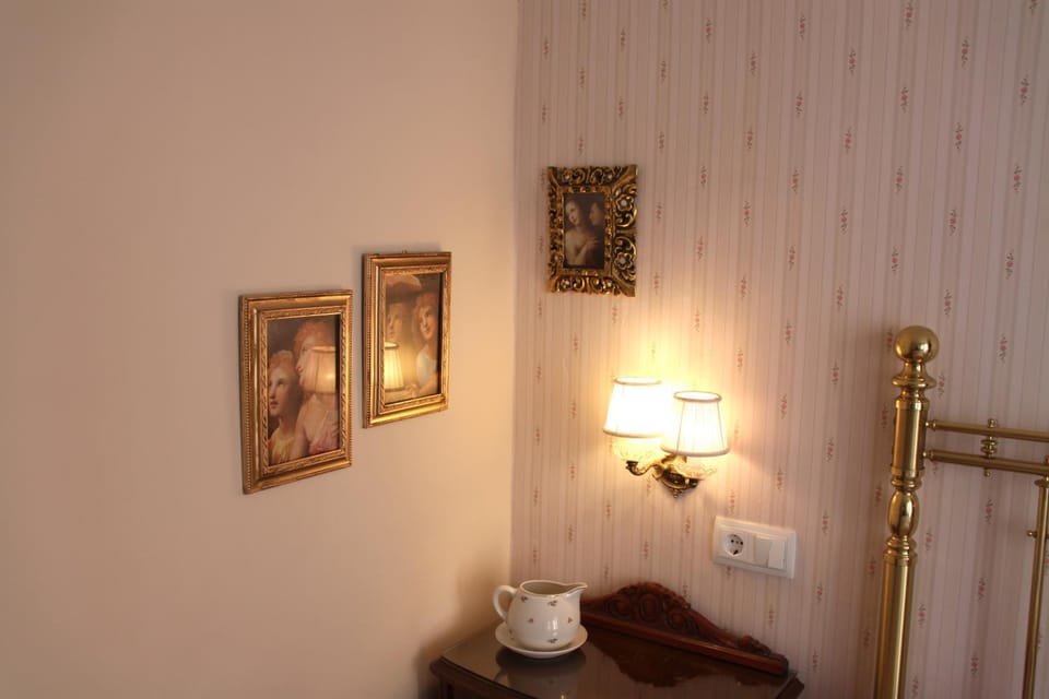 Decorative detail