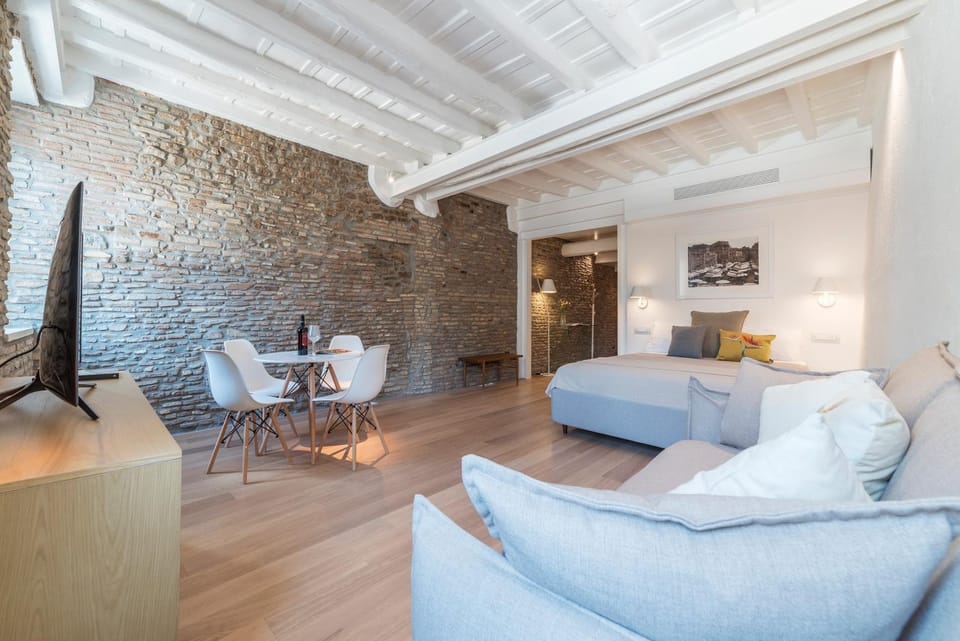 Living room, Seating area, Dining area, Bedroom