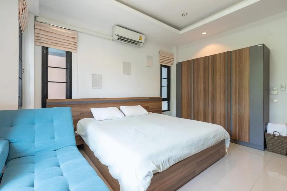 Loft Style Townhouse Near Old City Vacation rental in Chiang Mai