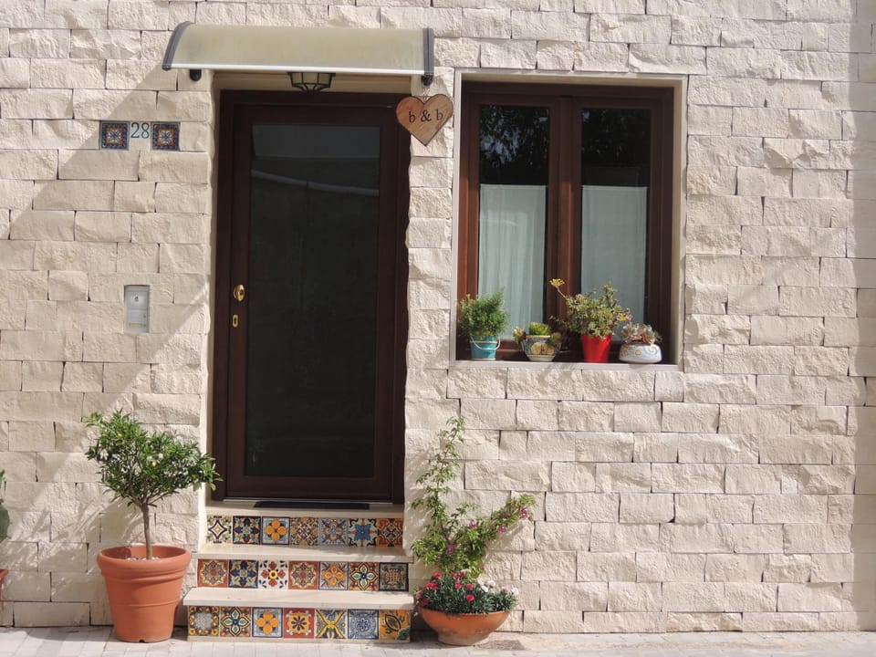 Facade/entrance, Day