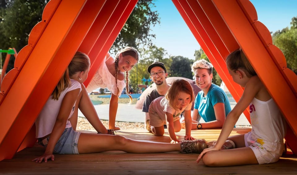 Children play ground, Kids's club