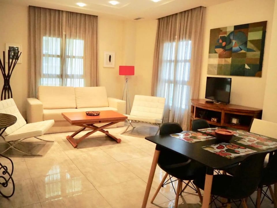 Living room, Seating area, Dining area