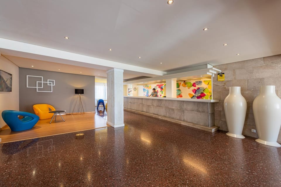 Lobby or reception, Seating area