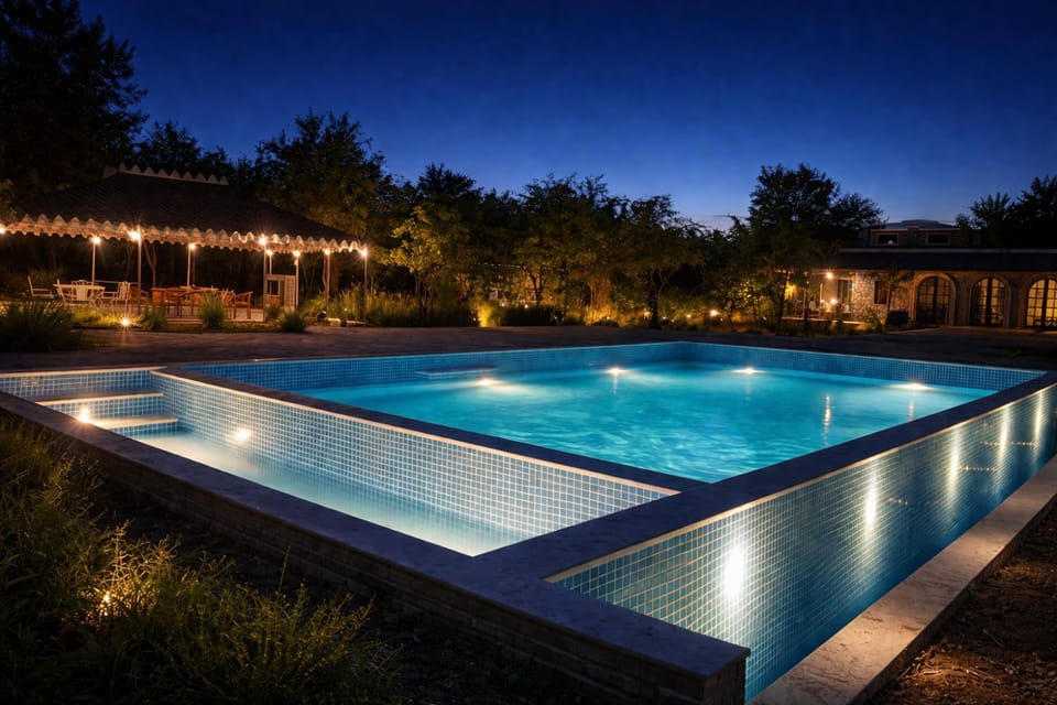 Swimming pool