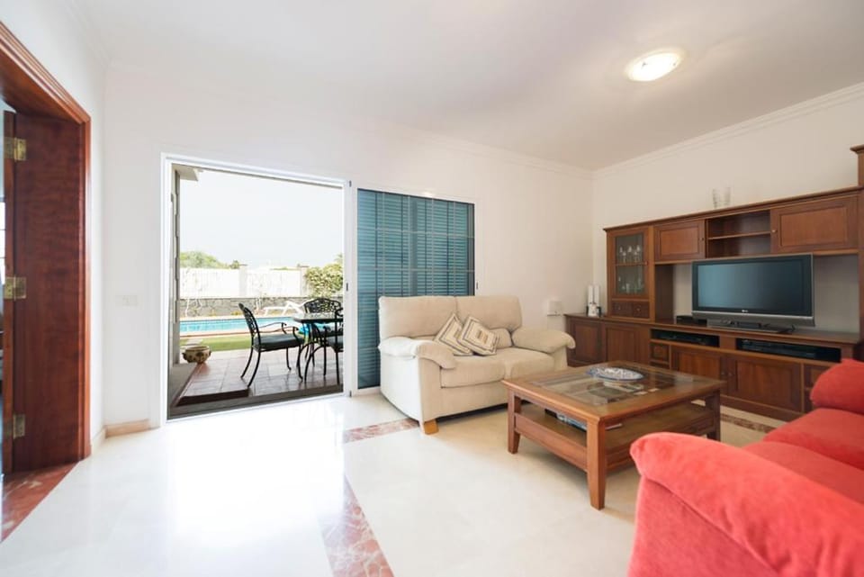 Balcony/Terrace, Living room