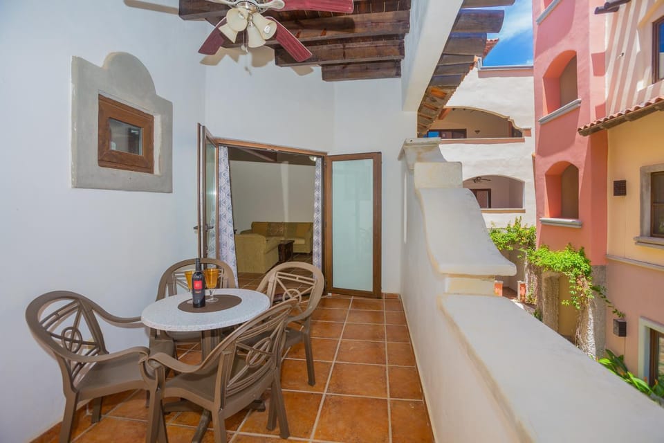 Caribbean Breeze 6B Condo Apartment in West Bay
