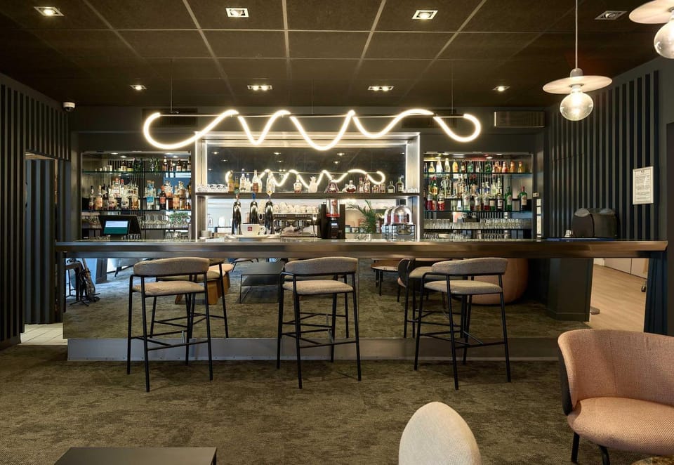 Lounge or bar