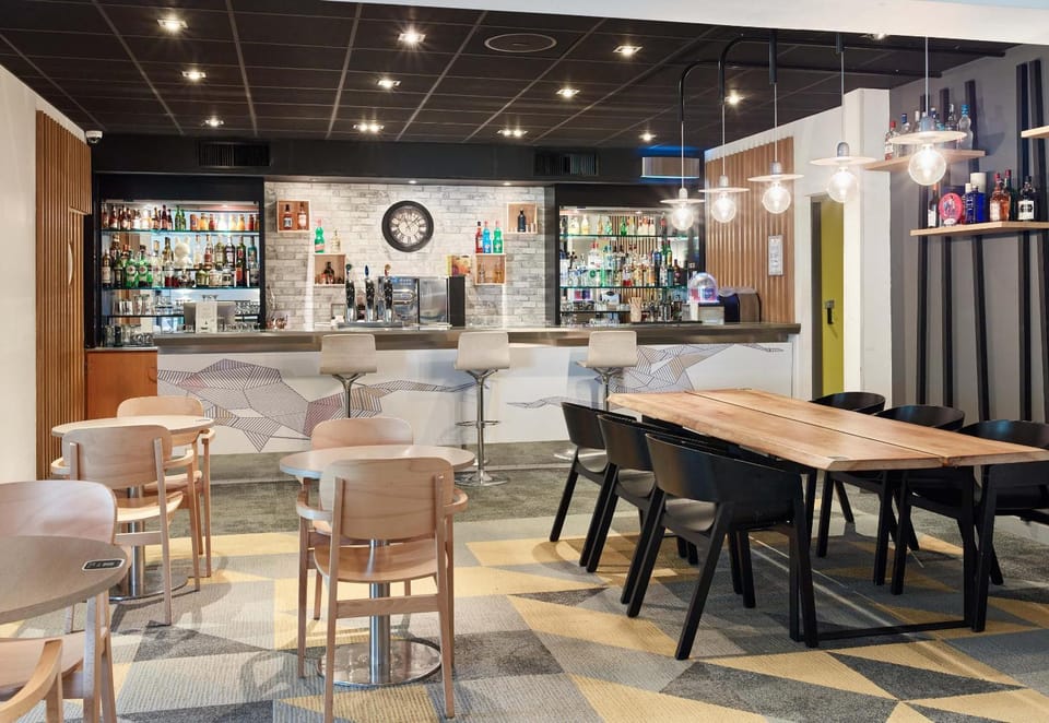 Lounge or bar