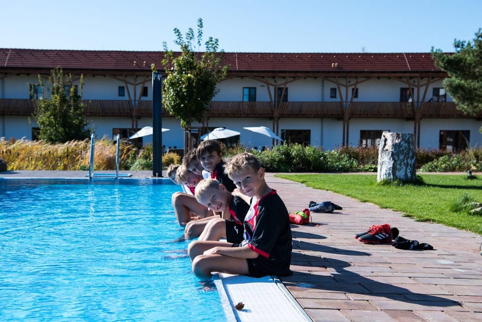 Swimming pool, Swimming pool