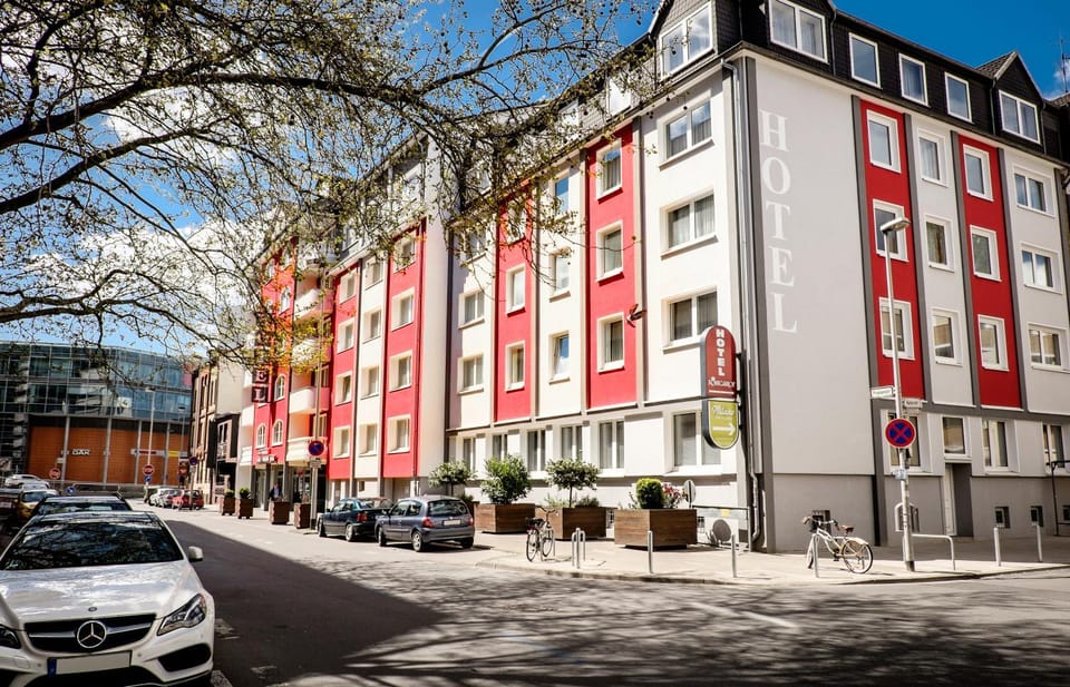 Property building, Facade/entrance, Street view