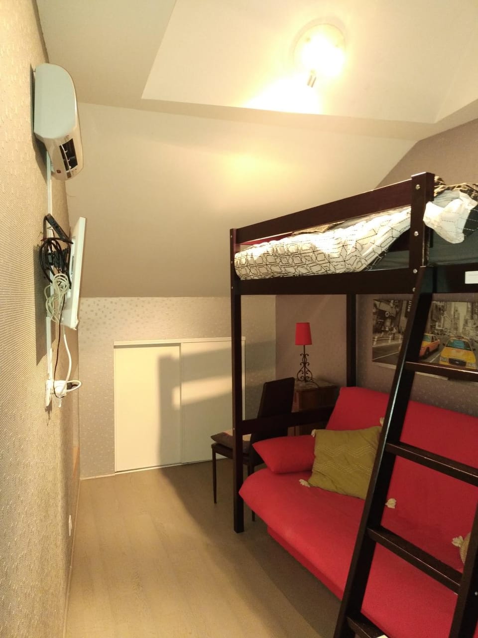 Bed, Bedroom, bunk bed