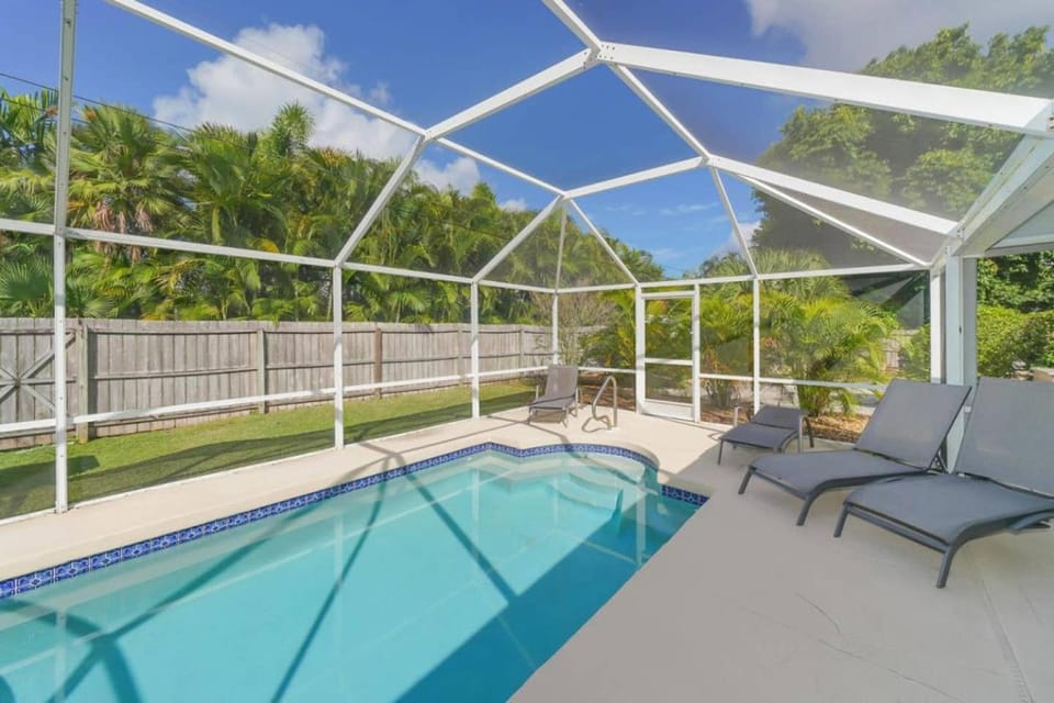 Heated Pool Home - Perfect Location - Walk to Beach, Restaurants and More! House in Florida