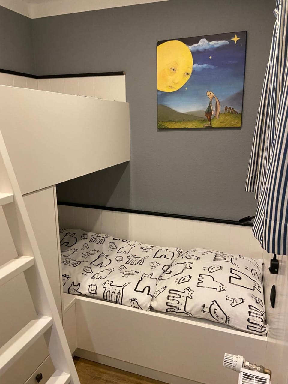 bunk bed