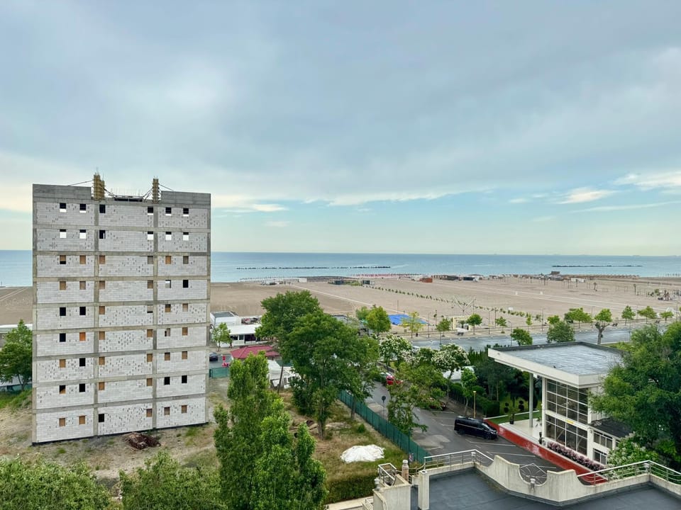 Mamaia Beach LuxyMar 1 Apartment Apartment in Constanta