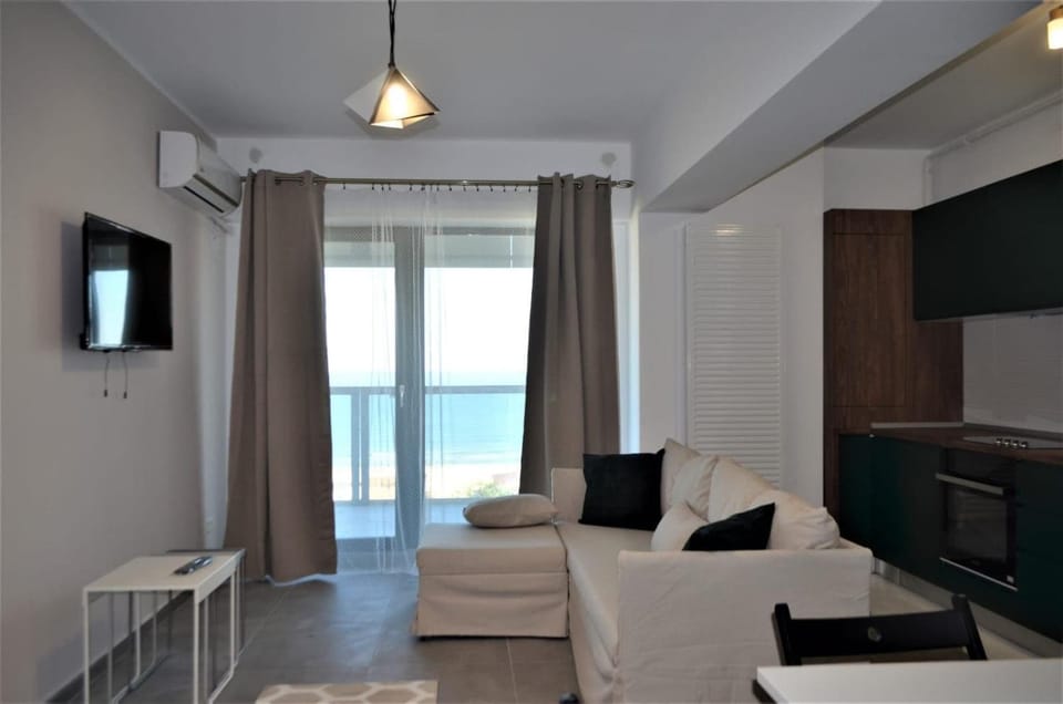 TV and multimedia, Living room, Seating area, Sea view