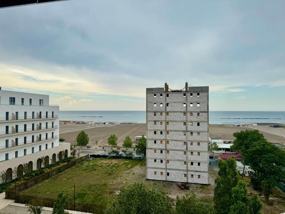 Mamaia Beach LuxyMar 1 Apartment Apartment in Constanta