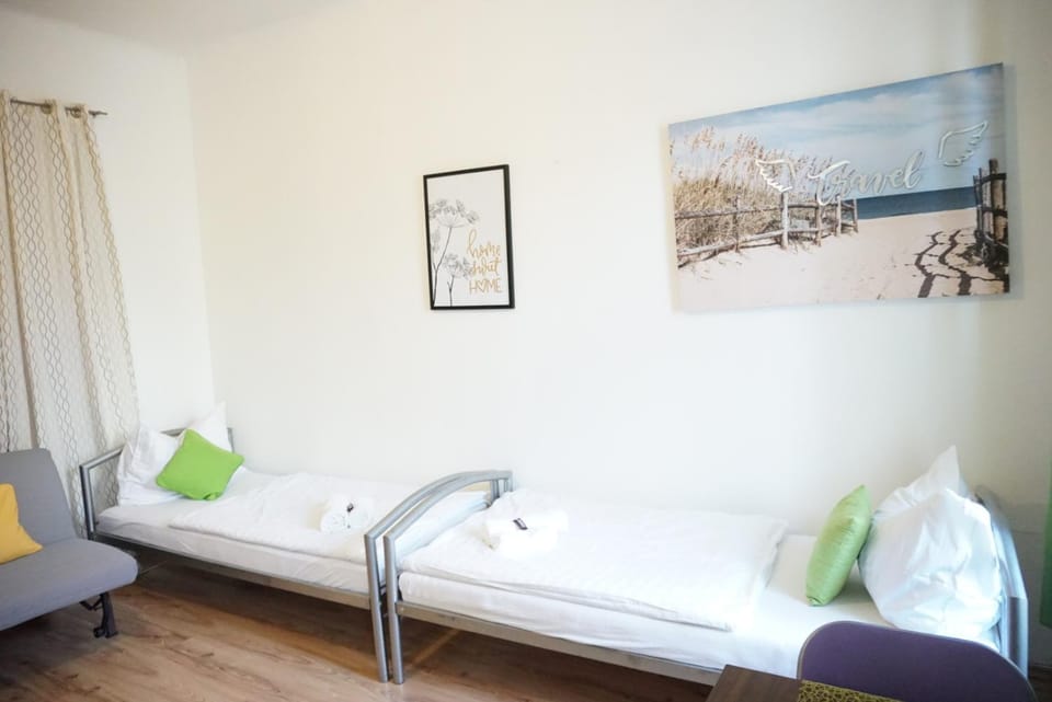 Contactless Check-In Room4You Währing Vacation rental in Vienna