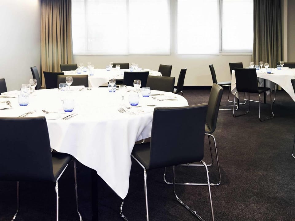 Meeting/conference room