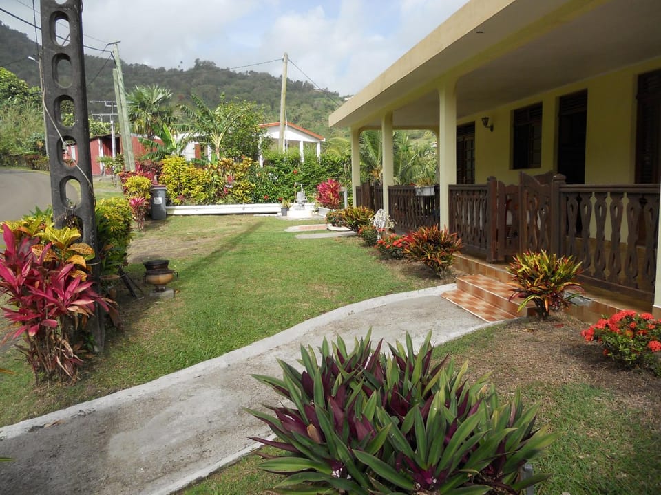 Facade/entrance, Garden, Mountain view