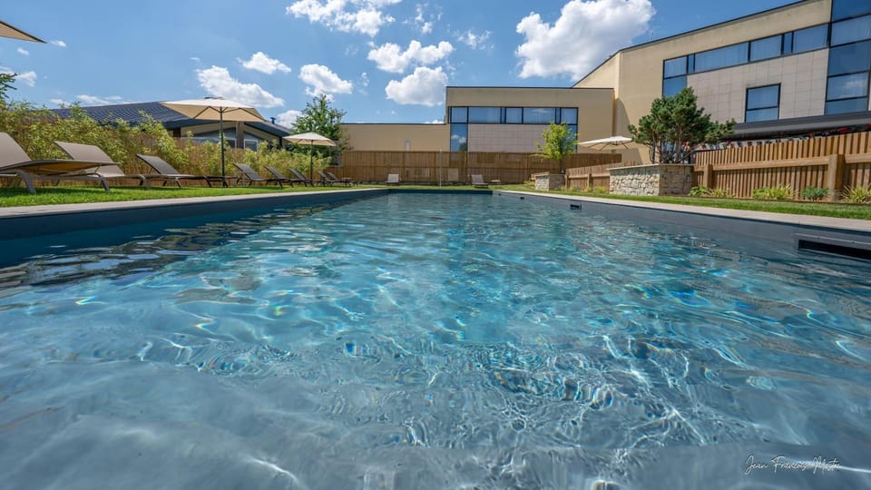Pool view, Swimming pool