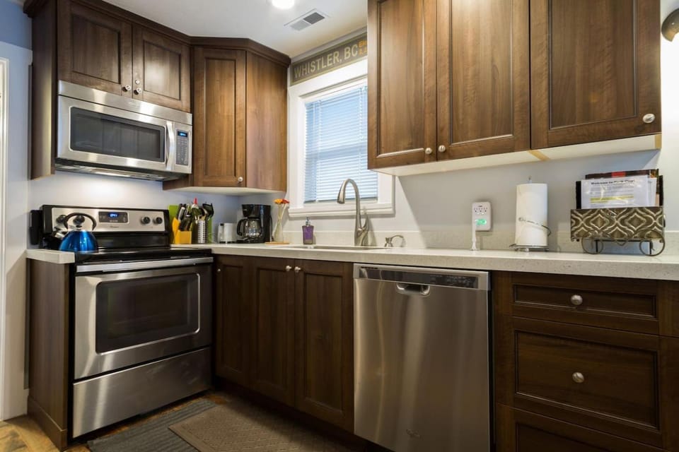 2br Empire Avenue WALK to Lifts and Main St - No Car Required! Apartment in Park City