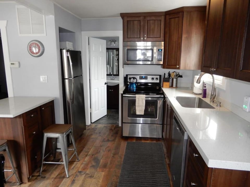 2br Empire Avenue WALK to Lifts and Main St - No Car Required! Apartment in Park City