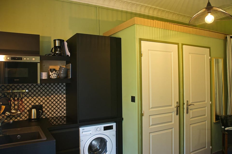 Le 110, un grand studio 2 étoiles, pour tout faire à pied Apartment in Aix-les-Bains