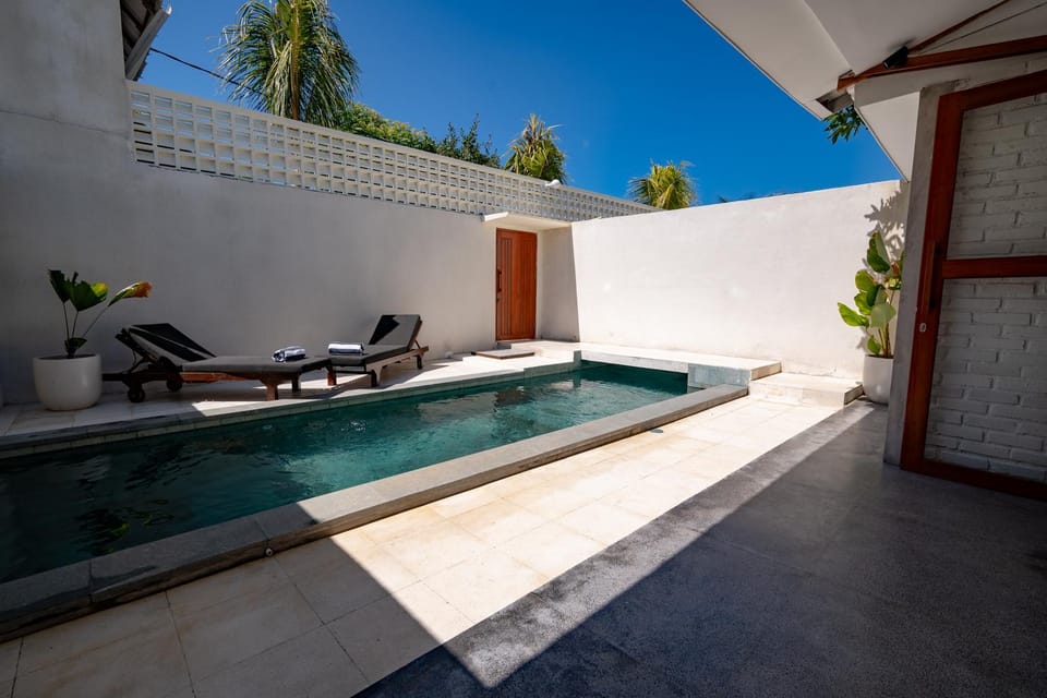 Pool view, Swimming pool