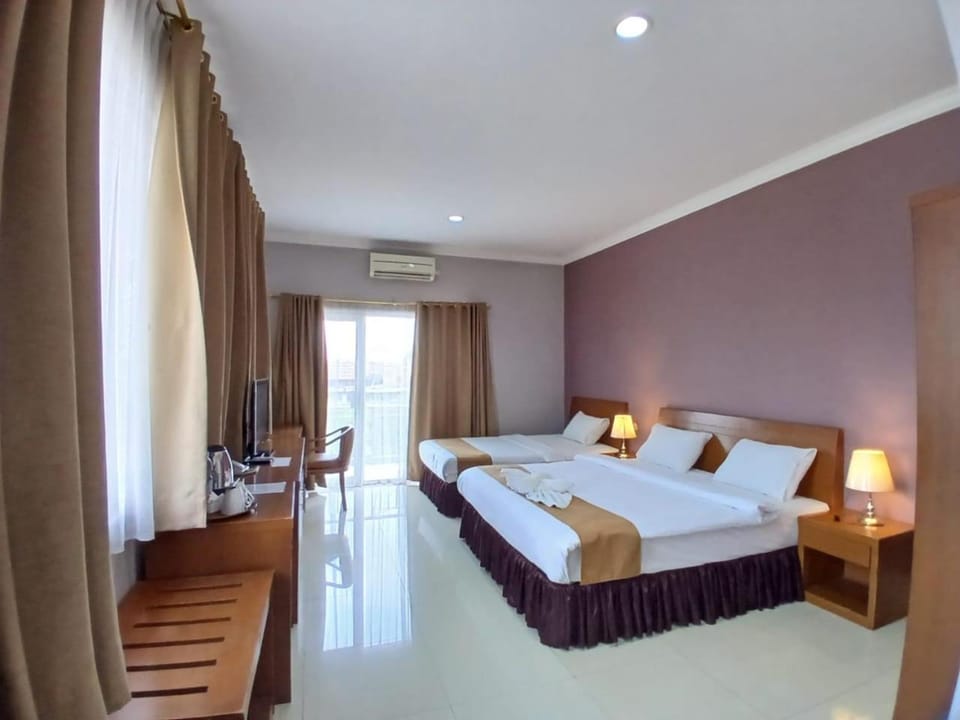 HOTEL & WISMA BINTANG JADAYAT Hotel in Cisarua