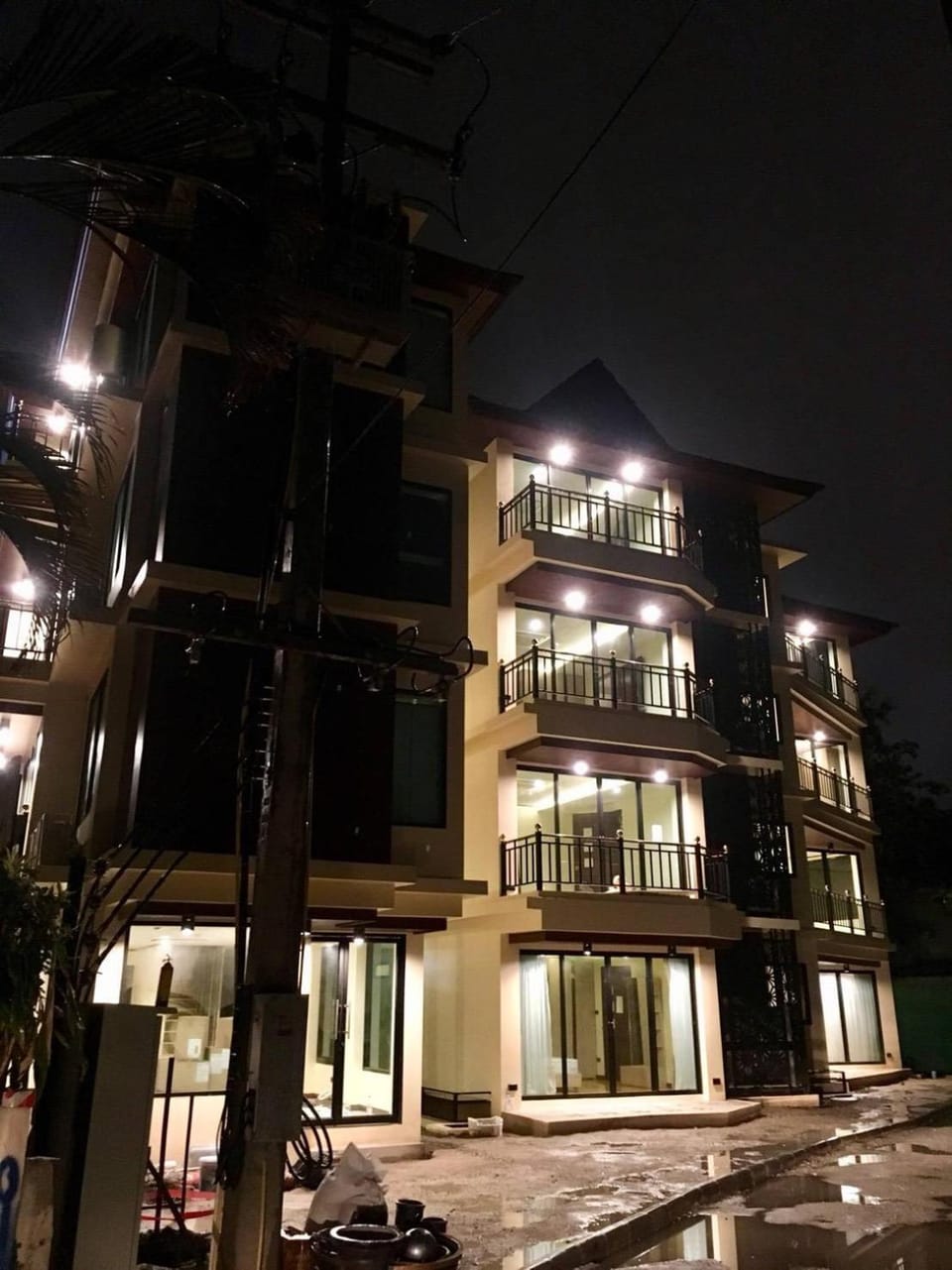 Beautiful Apartment in the Old City at Walking Street Apartment in Chiang Mai