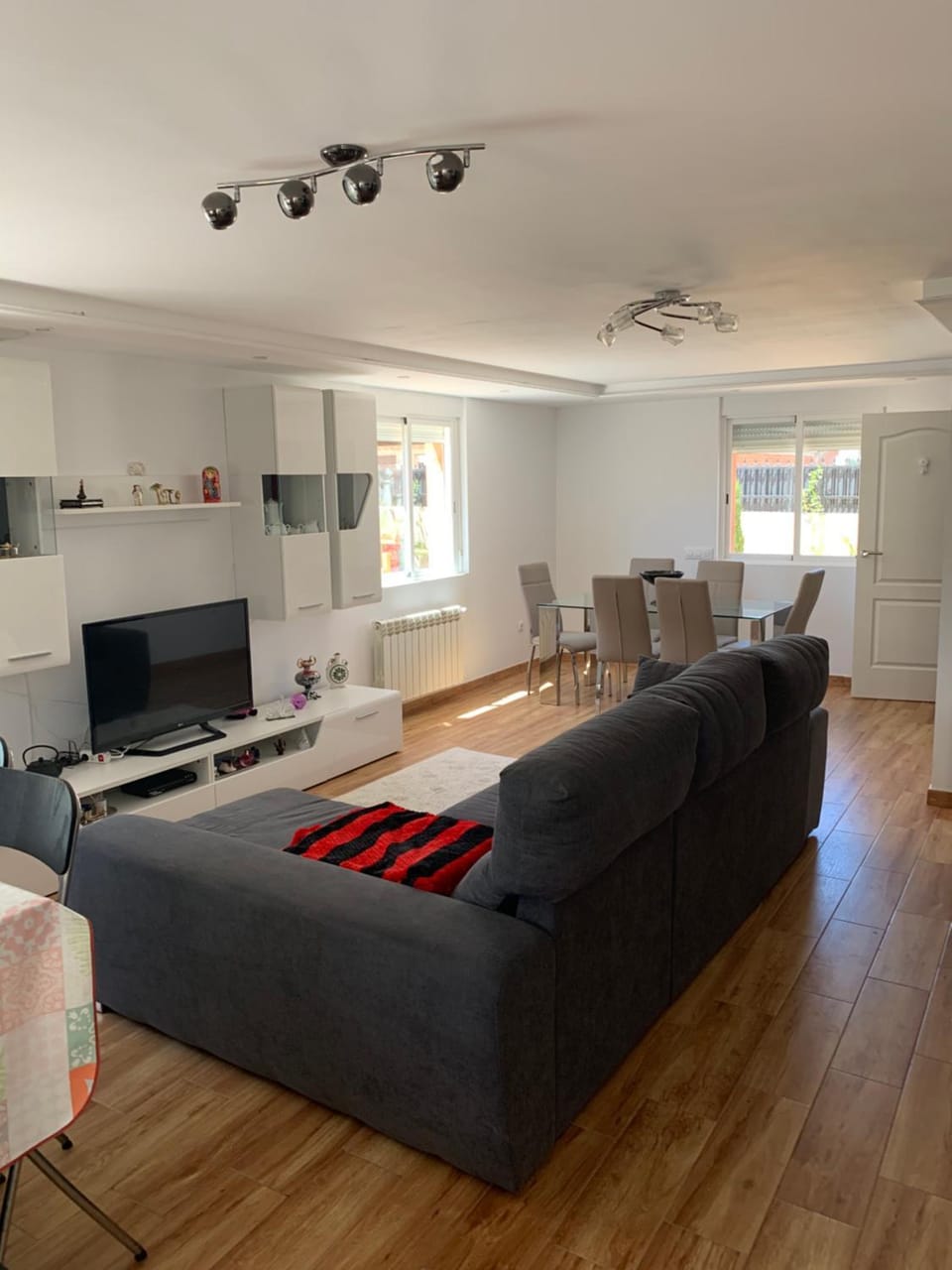 Communal lounge/ TV room