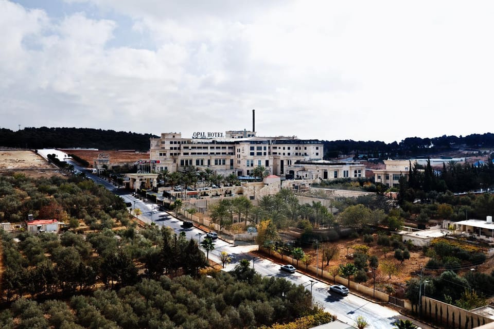 Property building, Natural landscape, Landmark view